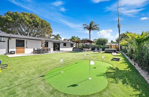 Jupiter House | Sauna Hottub Putting Green 7 Mins to Beach