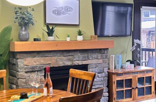 Copperstone Resort Apartment | Scenic Mountain With Outdoor Hot Tub 1 Bedroom Den