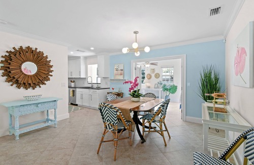Palm Beach Gardens House | Sea Glass Retreat- Coastal 3BR/2BA