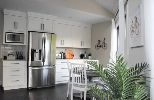 Boundary Bay House | SeaBreeze and Salty Air- Lovely Beach Getaway! NEW - Air Conditioning!