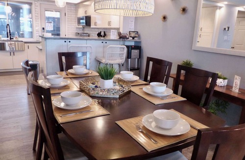 Regional District of Nanaimo Condo | Seaside Oasis - 1BDRM - Ocean View - Kitchen