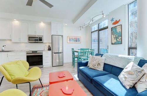 Victoria West Condo | Seastar Getaway - a south facing, light and art filled immaculate condo by Victoria Prime!