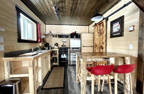 Nordegg Cabin | Secluded Cabin Rental for Romantic Weekends Away in Nordegg, Alberta