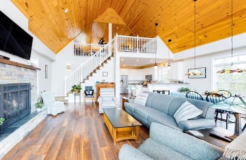 Stone Haven House | Secluded hilltop home with beautiful Cadillac Mountain view and multiple decks