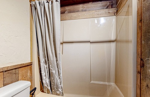 Bartlett House | Secluded home with gas woodstove, new kitchen & AC - near ski resort & trails