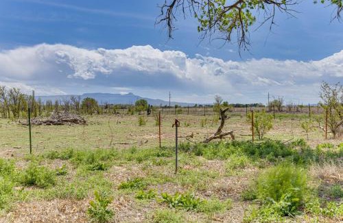 Hoehne House | Secluded Stay: Serene Farmhouse in Trinidad!