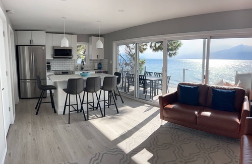 Central Okanagan Cabin | Seclusion Bay Resort 9. Luxury Lakeside Paradise, beachfront on Okanagan Lake.