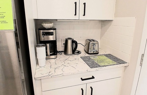 Central Okanagan Condo | Seclusion Bay Resort 99. Honeymoon Escape Lux Lake. Stunning, Modern, Lake Views