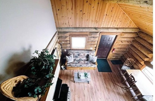 Lac Le Jeune Apartment | Serene Cabin by the Pond