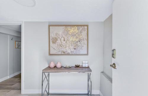 Dunbar Villa | Serene Dunbar Retreat l Easy access to UBC DT YVR