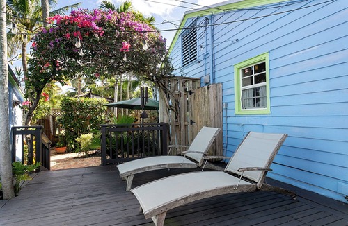 West Palm Beach Cottage | Serenity Retreat Minutes to the Beach, Guesthouse