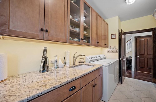 Meredith House | Seven Gables Farm! Gorgeous home near Lake Waukewan!