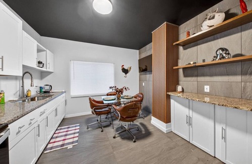 Maple Heights House | Shade of Love I Adult Themed Escape