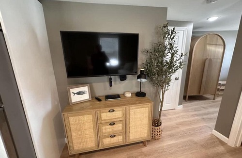 Seabrook Apartment | Shark Bait - Cozy Coastal Escape Near Hampton Beach