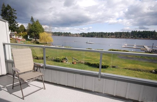Shawnigan Lake Condo | Shawnigan Lake - Beach Front Oasis