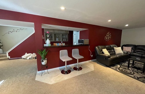 Jasper Place House | Shibly's Retreat Near West Edmonton Mall
