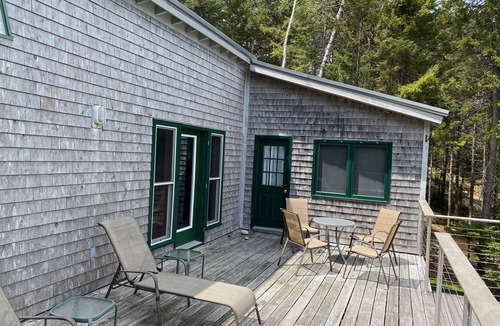 Bernard Cottage | Shorefront Cottage on Bass Harbor with Mountain Views