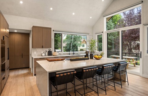 Aspen House | Silver King Modern