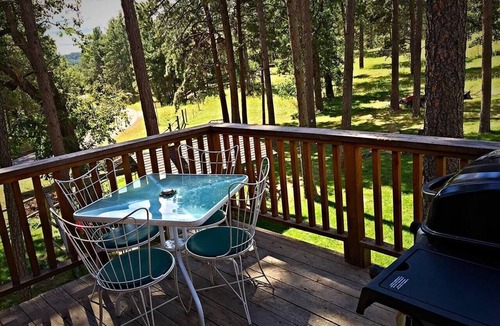 Rapid City Cabin | Silver Lining Cabin in the Black Hills near Mount Rushmore