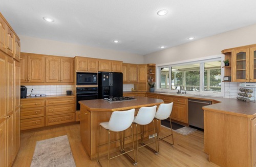 Okanagan-Similkameen Bed & Breakfast | Skaha Lakefront BnB | Book Your Stay Today!