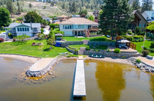 Okanagan-Similkameen House | Skaha LakeFront BnB: Your Lakefront Home-Away-From-Home