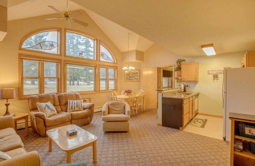 Woodstock House | Ski and Golf Retreat w/Amenities