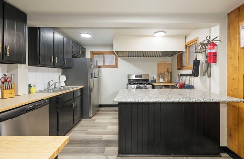Winter Park Ski Chalet | Ski in 9 Bedroom, great for large groups!