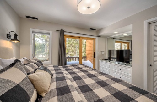 Carroll Condo | Ski-in/Out 1st on Mountain Lux Suite + Kitchenette