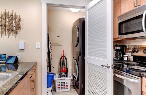 Winter Park House | Ski In Out Condo 3425 I Huge Hot Tub I Great Views I Heated Garage I Discounted Attractions