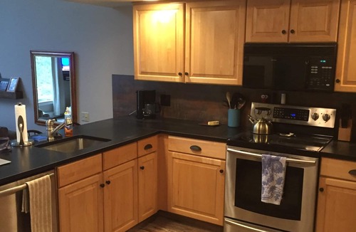 Ludlow House | SKI In/SKI Out. 4 Bedrooms, A1- Walk to Pool/Gym, End unit with tons of sunlight