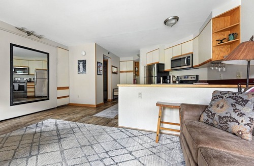 Winter Park Apartment | Ski in/ski out condo at Winter Park - cozy slopeside with pool, hot tub & more