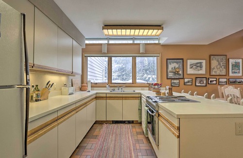 Winter Park Condo | Ski-In/Ski-Out Winter Park Condo w/Pool Access!