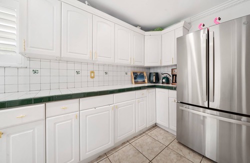 West Palm Beach Apartment | "Sleep with the alligators" at this alligator themed 3/1 in West Palm Beach!