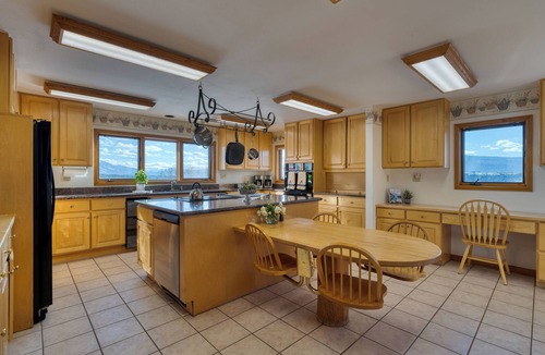 Glenwood Springs House | Sleeps 16, Secluded 7BDR Retreat on 71 Priv Acres | Elkstone Lodge by AvantStay