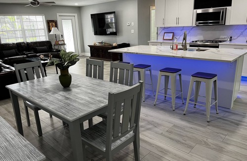 Pompano Beach House | Sleeps 8 - 2 bedroom/bath & Study Remodeled Monthly