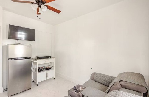 Florida Ridge Apartment | Small cozy apartment