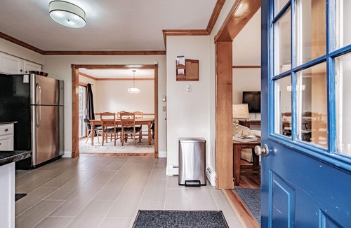Bethel House | Snowy Owl - Dog friendly, Cozy Cape, 3 bedroom, 2 bath on dead end road!