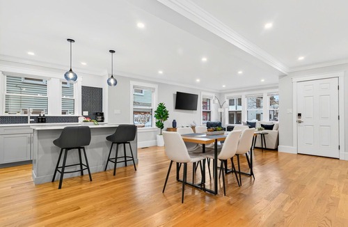 Somerville House | Somerville 4BR: 2 Parking/Yard/Game Rm—Near Boston