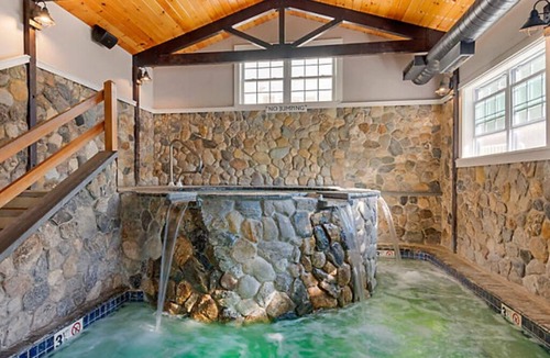 Lincoln Hotel | South Mountain 1br