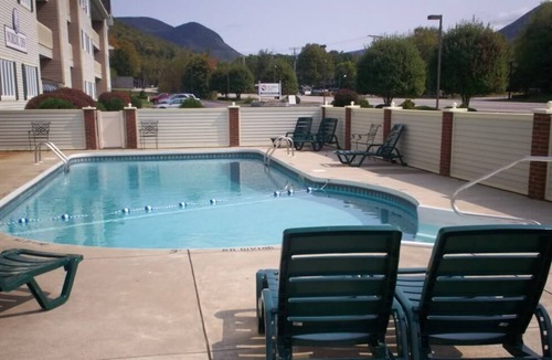 Lincoln Condo | Spacious 1 BR Condo Close To Loon Mountain With King Bed & Queen Murphy Bed