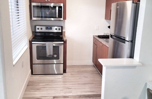 Deerfield Beach Apartment | Spacious 1BR #107 | Sleeps 4 | Beach Walk
