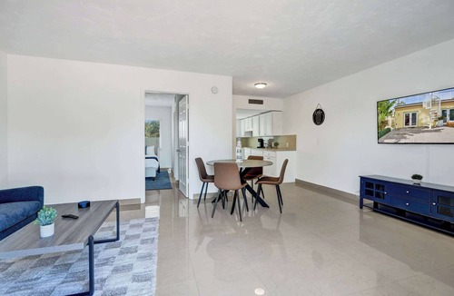 Mango Groves Apartment | Spacious 1BR Retreat in Lake Worth