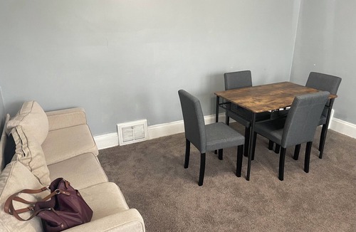 Garfield Heights Apartment | Spacious 2-bedroom apartment in fabulous Garfield Heights with AC, WiFi 17L
