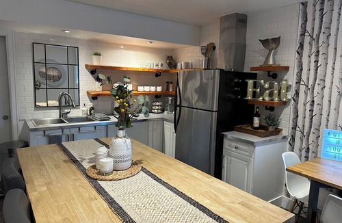 Squamish House | Spacious 2-bedroom Squamish retreat. Pet friendly!