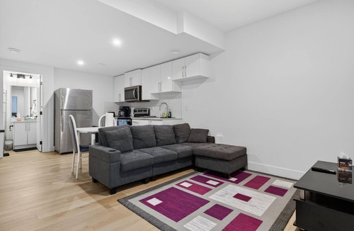 Northeast Edmonton House | Spacious 2 Bedroom Suite in Edmonton, Canada