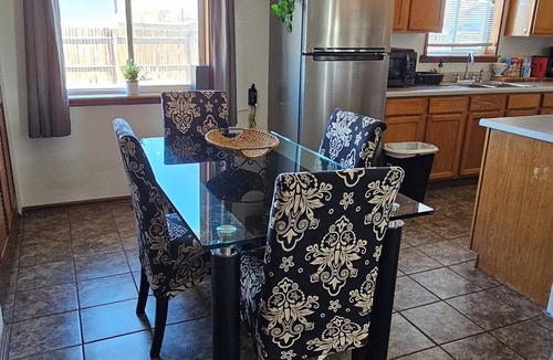 Alamosa House | Spacious 3 bedroom and 1.5 bathroom fully fenced around for pets and childrens