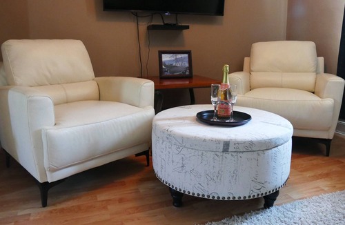 Castlegar House | Spacious 3 bedroom home that sleeps 7 with large deck and great views