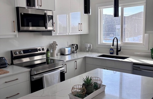 Northeast Edmonton House | Spacious 3-Bedroom Home Near Downtown Edmonton