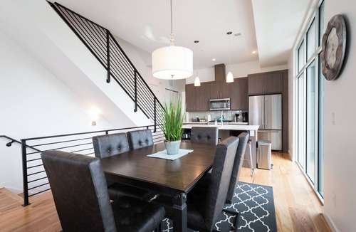 West Colfax House | Spacious 3-Bedroom Townhome - Rooftop Hot Tub with Mountain Views and Garage