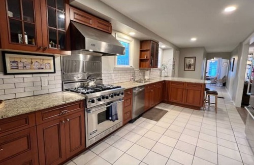 South End House | Spacious 3bdr 2ba - walk to Breweries & Downtown